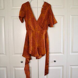 Saints + Secrets Orange Floral Short Sleeve V Neck Skort Romper Women's Size XS